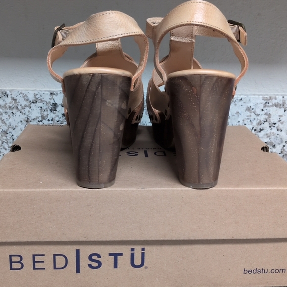 BedStu Caitlin Platform Sandals Rustic Sand Tan Sz 10 Genuine Leather Heels - Picture 9 of 13